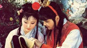 贾母那么疼爱黛玉，为什么不把她许配给宝玉？