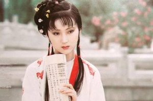 贾宝玉为何表现的那么叛逆呢？有什么含义？