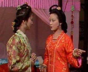 平儿为何要偷钱给贾琏？凤姐知道后是什么态度