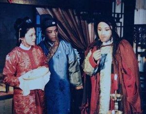 王夫人同意花自芳将袭人赎回去的原因是什么?