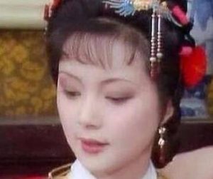 红楼梦中薛蟠说了什么让宝钗哭了一夜？跟宝玉有关？