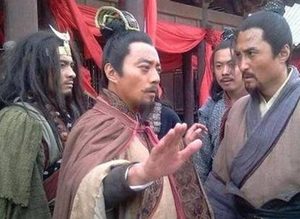 宋江经历了哪四个重要阶段？对他的人生产生了哪些影响？