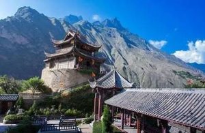 薛涛所作的《筹边楼》，显示出心系国势的器识和忧国忧民的生动形象