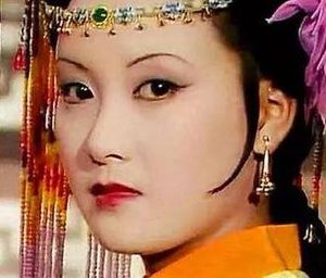 红楼梦中薛宝钗最后为何会被撵出大观园？她做了什么