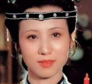 红楼梦中让贾宝玉去栊翠庵讨梅花，李纨为何这么做？