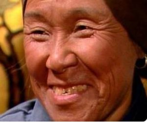 红楼梦中刘姥姥去了贾府之后，贾母是如何对待他的?
