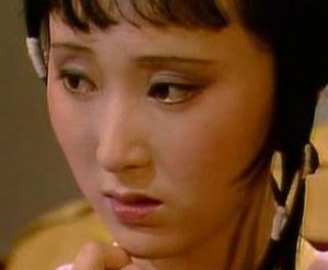 红楼梦中林黛玉在寒冬天气时是如何御寒的？