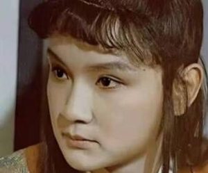 红楼梦中官宦小姐妙玉和穷姑娘邢岫烟之间是何关系？