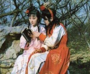 红楼梦中真心疼爱贾宝玉的都是哪些人？从哪看出来？
