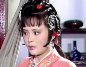 红楼梦中尤三姐为何会与贾珍、贾蓉父子私混五年之久？