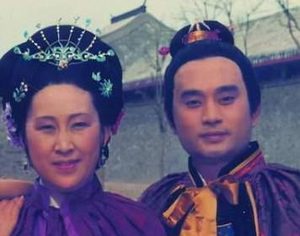 红楼梦中薛蟠的性格如何?他为何打死冯渊？