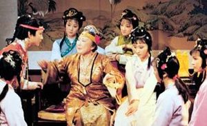 《红楼梦》里一贯慈爱的贾母，为什么无视贾迎春的悲剧？