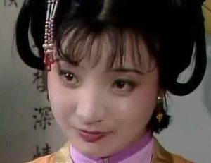 红楼梦中莺儿到底是个什么样的人？她都做了哪些事情