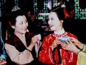 红楼梦中王熙凤为何没能改变贾府的经济状况？