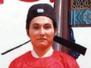 红楼梦中秦可卿与贾珍有染，贾蓉为何还能容忍？