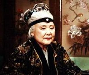 红楼梦中宝钗是如若协助探春管理大观园的？能力如何？