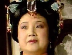 红楼梦中老太妃的真实身份是什么？与贾府是何关系？