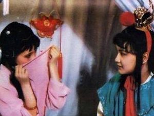 红楼梦中金玉良缘一说真的是假的吗？薛姨妈为何这么做？