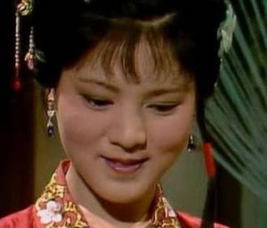 红楼梦袭人让宝玉搬出大观园的目的是什么?