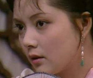 红楼梦同样是知道秘密，莺儿与袭人的表现有何不一样？