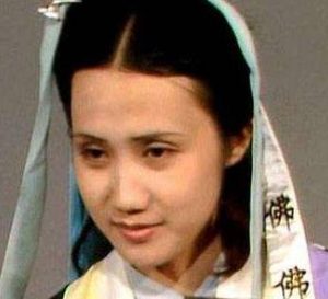 红楼梦中妙玉招待贾母吃茶用的是什么水？