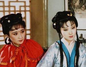 红楼梦贾琏陪黛玉回老家回到贾府后，碰到了什么事情