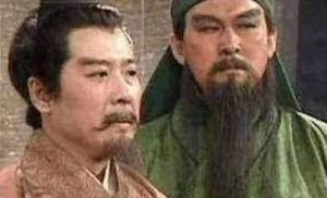 《三国演义》关羽为什么要和马超比武？