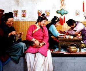 红楼梦袭人回家探亲时发生了什么？背后有何含义？