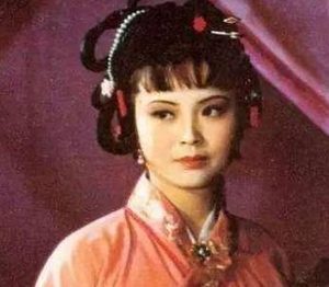 红楼梦与柳湘莲有婚约，尤三姐为何与贾珍暧昧？