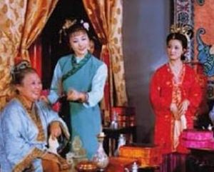红楼梦刘姥姥游大观园到了蘅芜苑后，是什么表现？