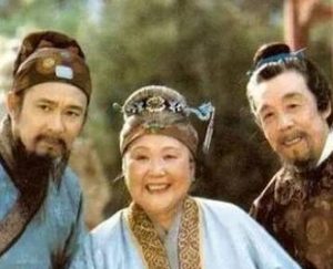 红楼梦贾母过寿时，王熙凤为何会发愁？