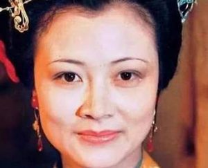 红楼梦尤二姐有何可悲可恨之处？