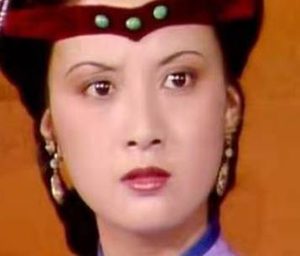 红楼梦王熙凤到底是支持黛玉还是宝钗？