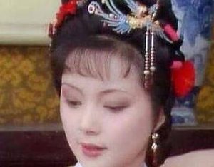 红楼梦宝钗比黛玉后来贾府，为何会那么受欢迎？