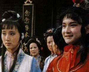红楼梦中宝玉黛玉之间的关系有何亲密之处
