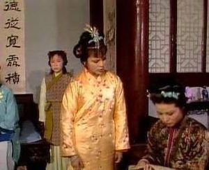 红楼梦重赵姨娘是如何对待探春这个亲女儿的？