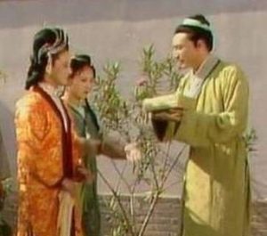 红楼梦重贾芸能在贾府谋一份差事，是怎么做到的?