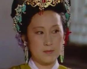 红楼梦中薛姨妈是如何奉承贾母的？