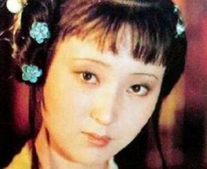 红楼梦中黛玉与王熙凤之间的关系入如何？为何能成为朋友