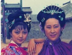 红楼梦中宝钗是于何时落选的？