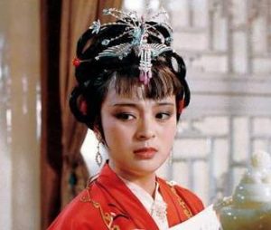 红楼梦赶走晴雯后，王夫人是如何应对贾母的？