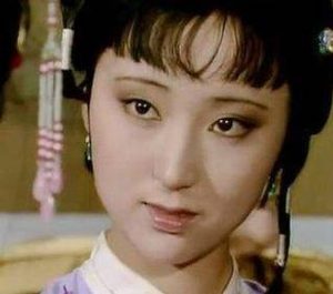 红楼梦紫鹃与贾府其他丫鬟有何不同？黛玉是如何教育她的