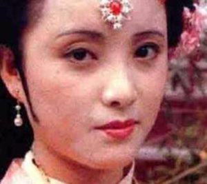红楼梦中秦可卿临终为何会选择托梦给王熙凤？