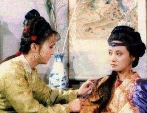 红楼梦得了王熙凤生病后，面对平儿的关心是什么表现？