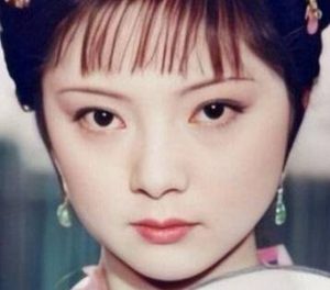 红楼梦中宝玉不想读书，探春身为妹妹为何不劝谏