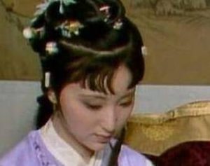 红楼梦中黛玉入住贾府后，贾母是如何保护她的