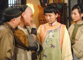 施公案第301回：张挂榜文招寻绣履,追申冤屈拘质公堂