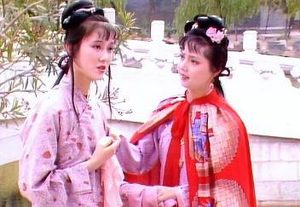 红楼梦中邢岫烟与薛宝钗一样，是一个很会推销自己的女子