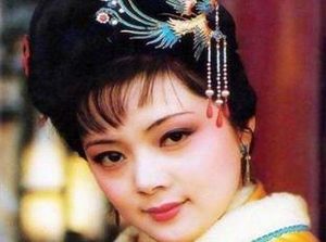 红楼梦中林黛玉爱使小性子，为何比薛宝钗的朋友多？