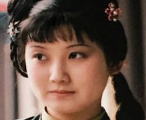 红楼梦中金钏是怎么死的？与宝玉有何联系？